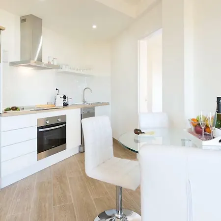 Club Playa Flores Apartment *